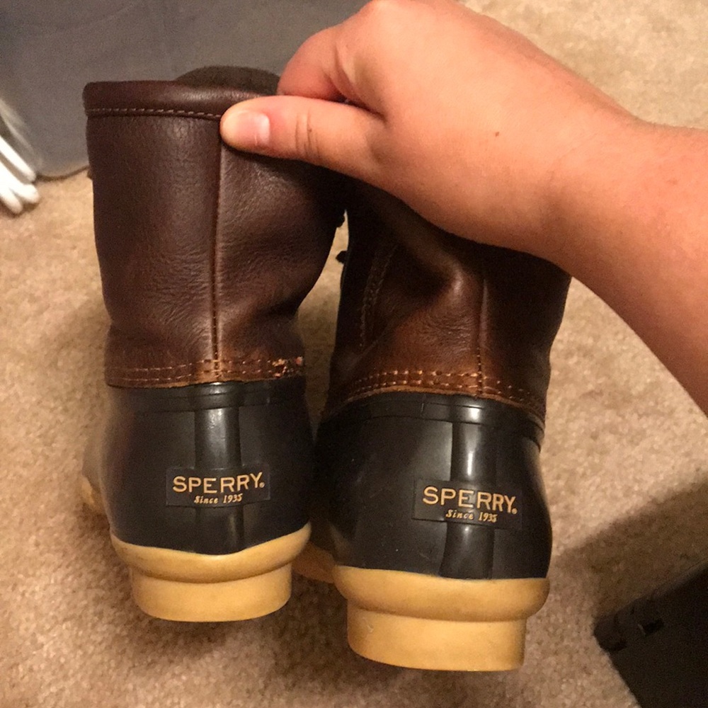 Duck boots